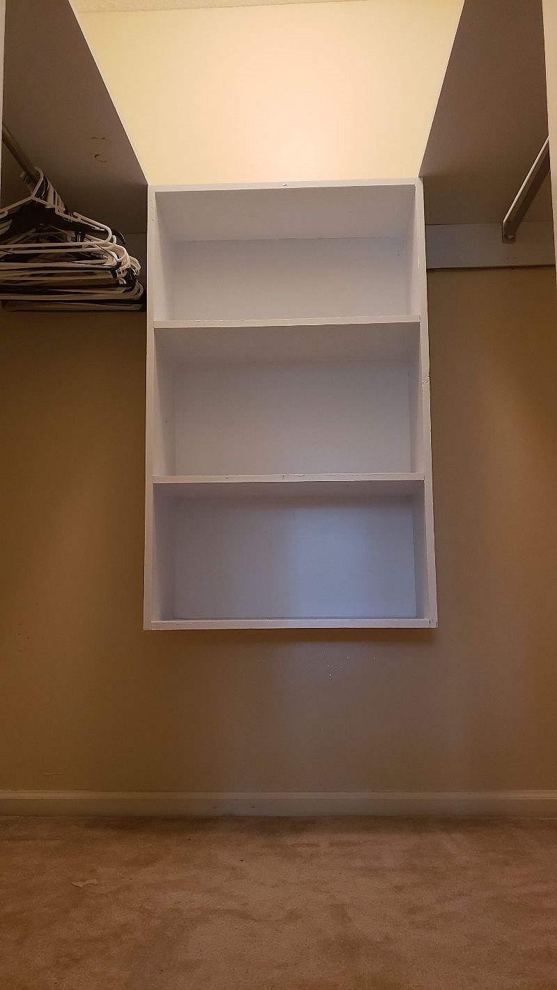 walk-in closet