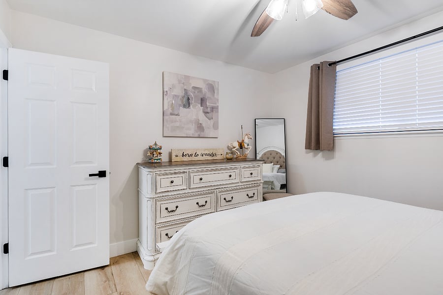Furnished Finder property 594925_1 photo 32
