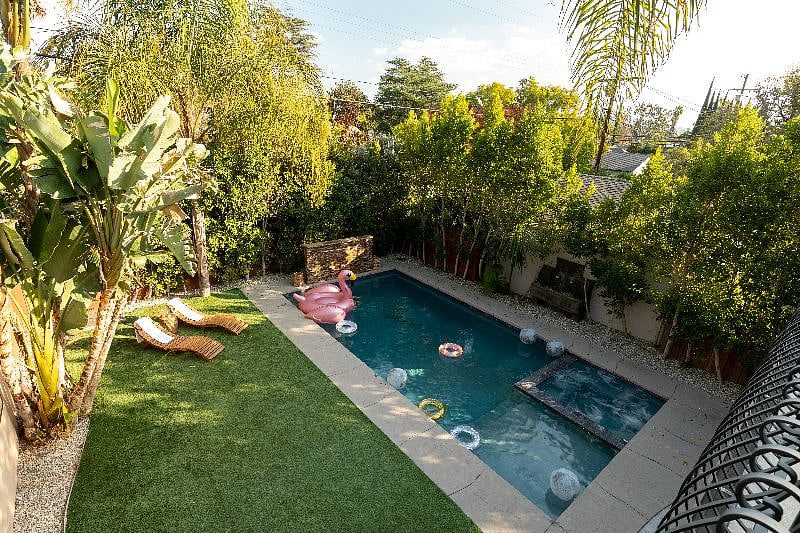 Furnished Finder property 594994_1 photo 13