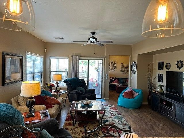 Furnished Finder property 595082_1 photo 2