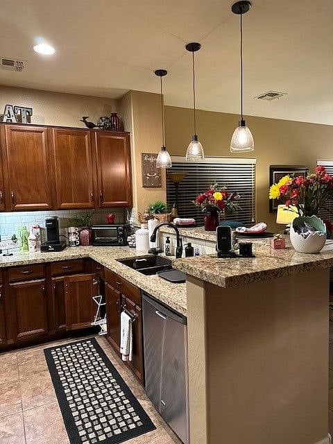 Furnished Finder property 595082_1 photo 5