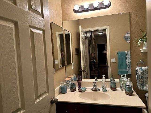 Furnished Finder property 595082_1 photo 18