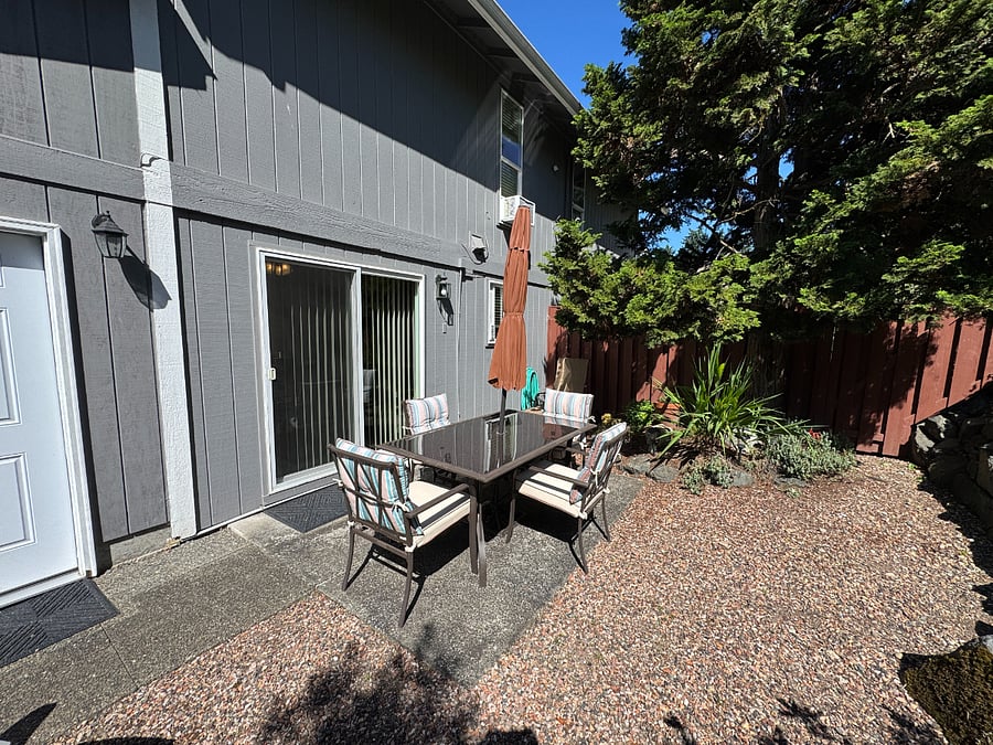 Furnished Finder property 595120_1 photo 12