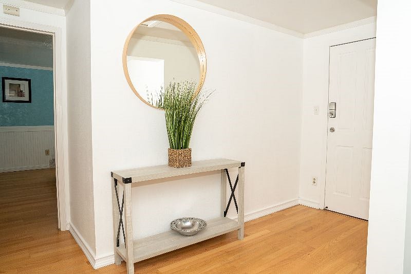 Furnished Finder property 595133_1 photo 20
