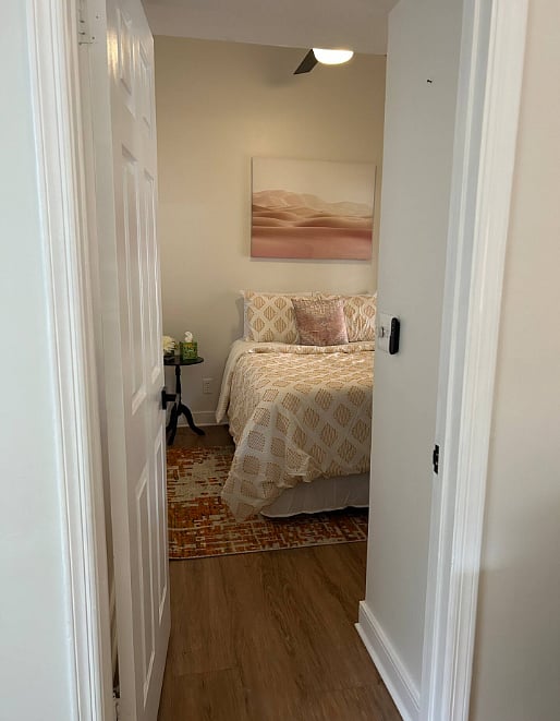 Furnished Finder property 595155_1 photo 24