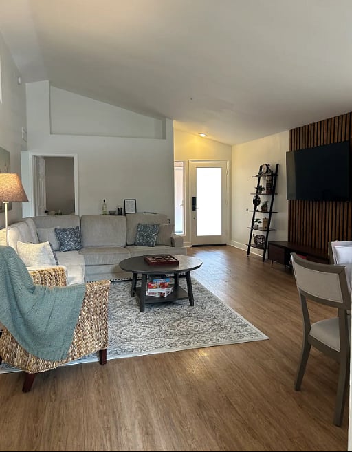 Furnished Finder property 595155_1 photo 11