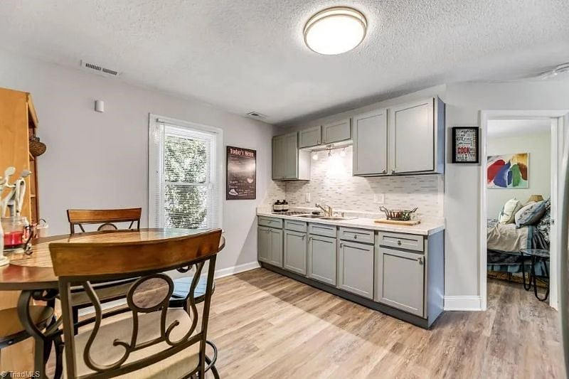 Furnished Finder property 595256_1 photo 11