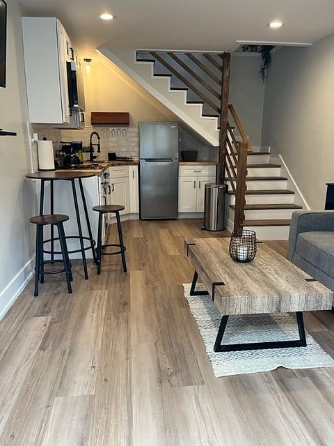 Furnished Finder property 595264_1 photo 4