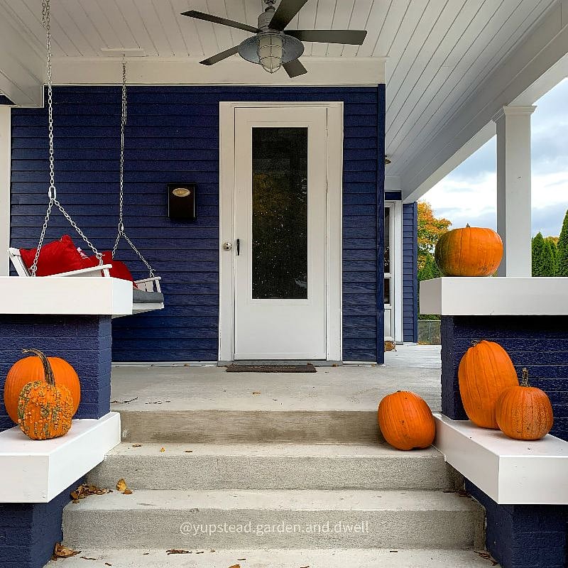 Relaxing front and side porches