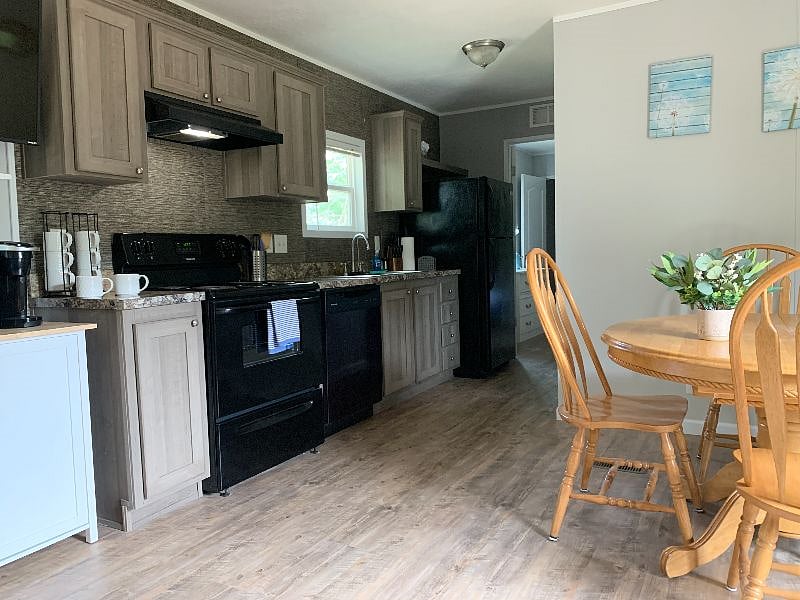 Furnished Finder property 595316_1 photo 3