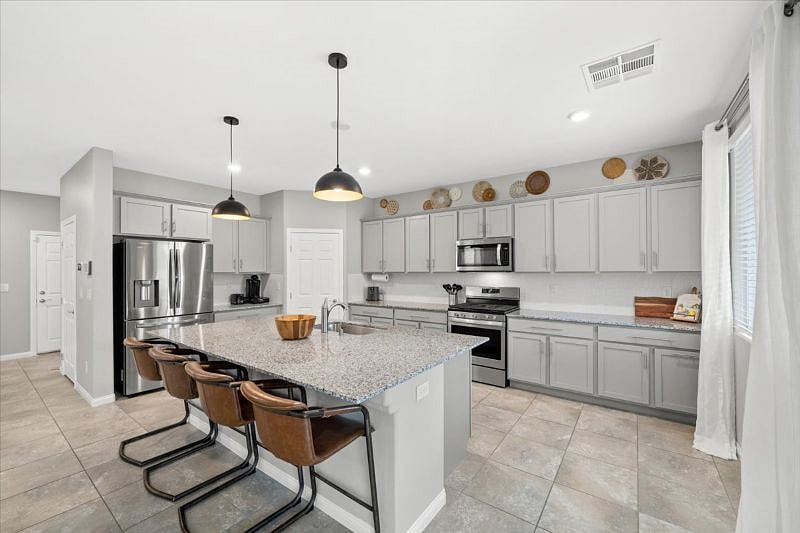 Furnished Finder property 595384_1 photo 34