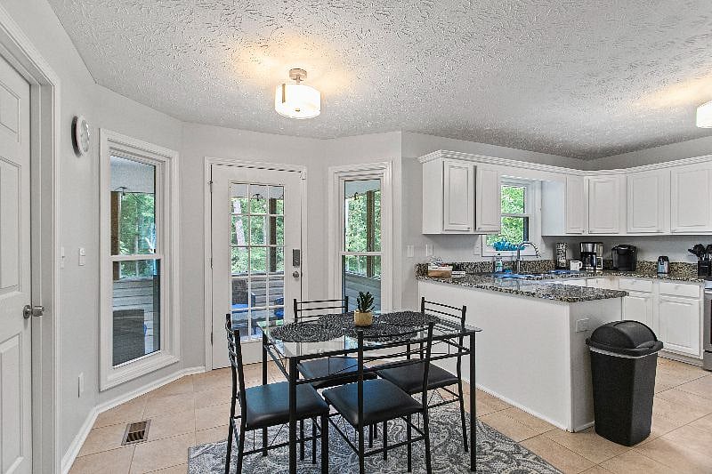 Furnished Finder property 595425_1 photo 8