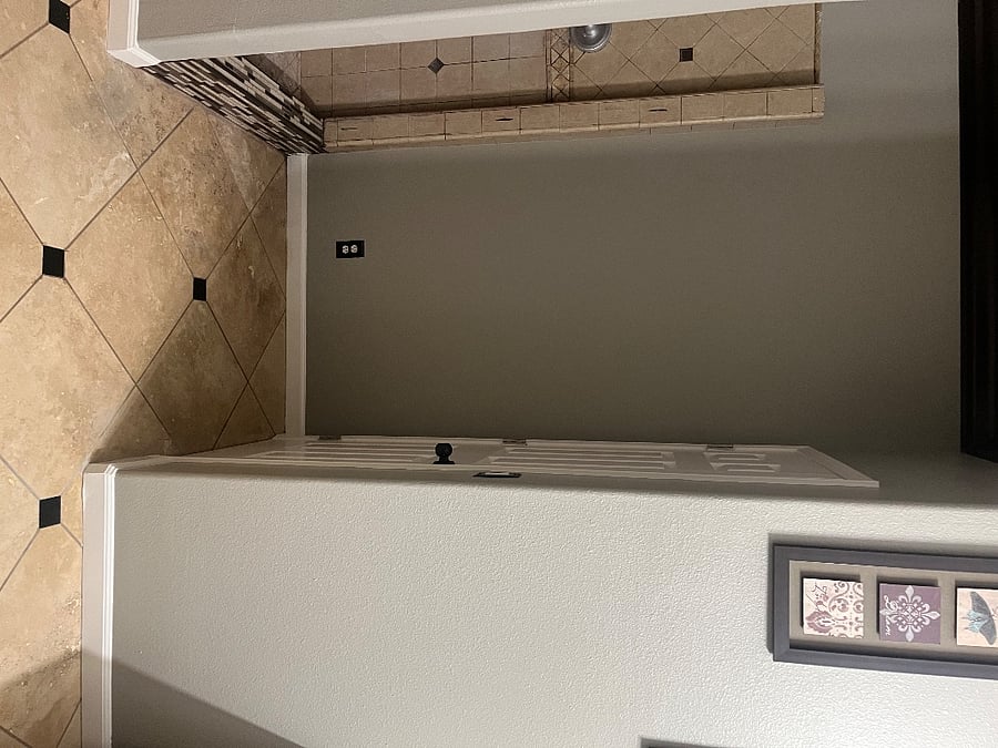 Furnished Finder property 595485_1 photo 3