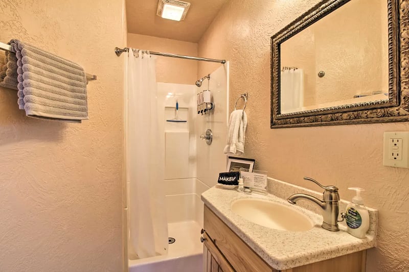 Second bedroom ensuite