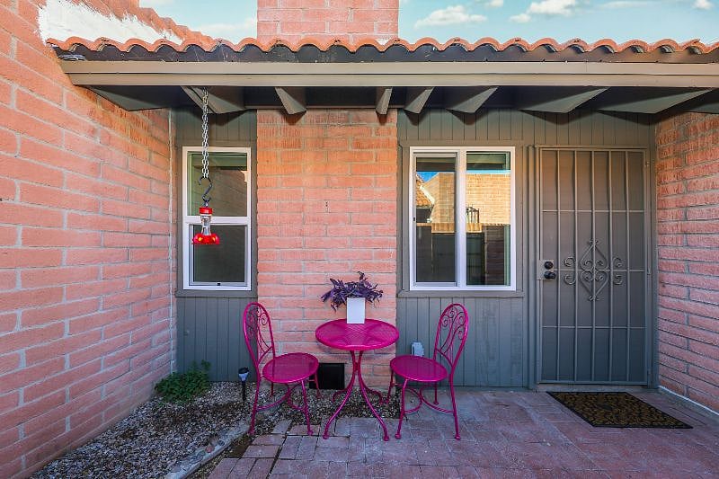 outside sitting area in private enclosed front patio area