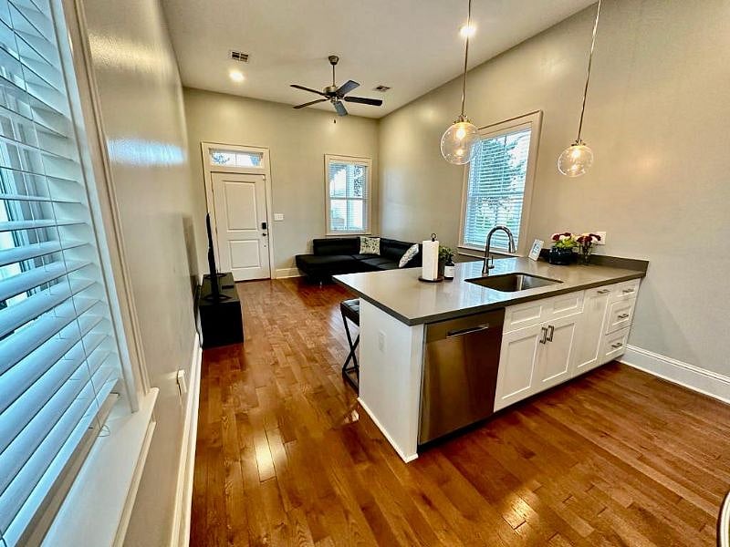 Furnished Finder property 595662_1 photo 4
