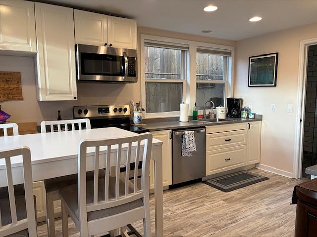 Furnished Finder property 595676_1 photo 3