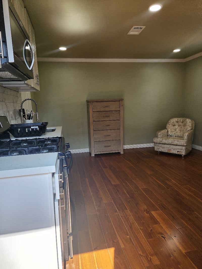 Furnished Finder property 595678_1 photo 10
