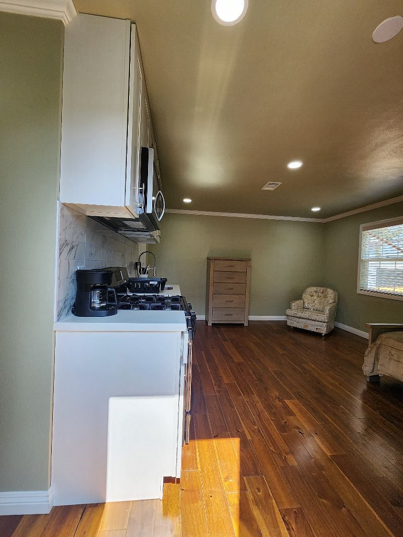 Furnished Finder property 595678_1 photo 11