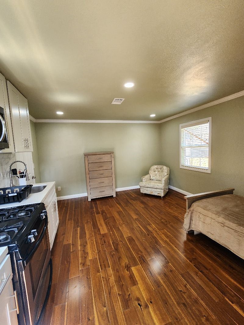 Furnished Finder property 595678_1 photo 16