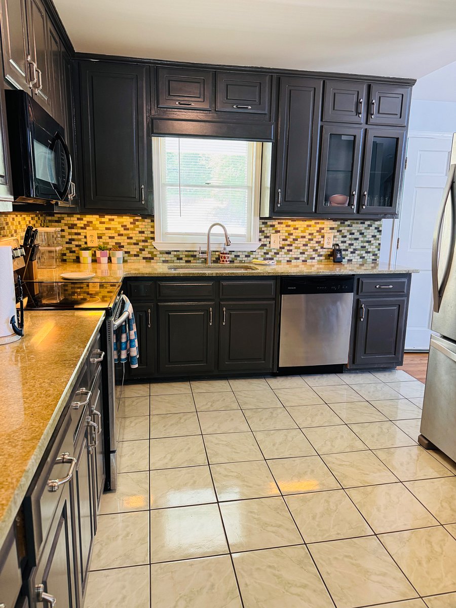Furnished Finder property 595692_1 photo 3
