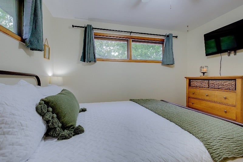 Furnished Finder property 595717_2 photo 22