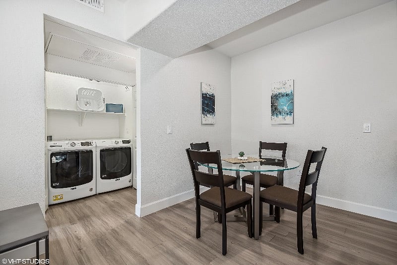 Furnished Finder property 595753_1 photo 9