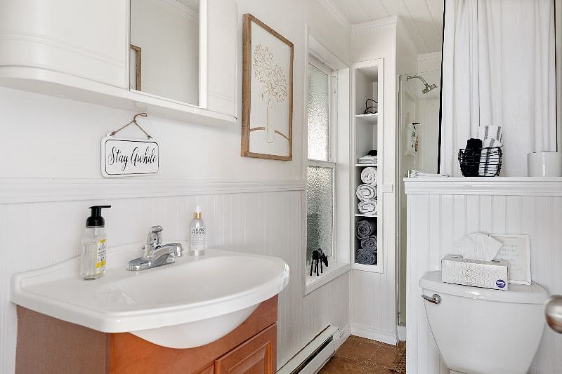 Upstairs bathroom