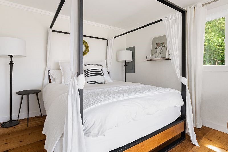 Downstairs bedroom