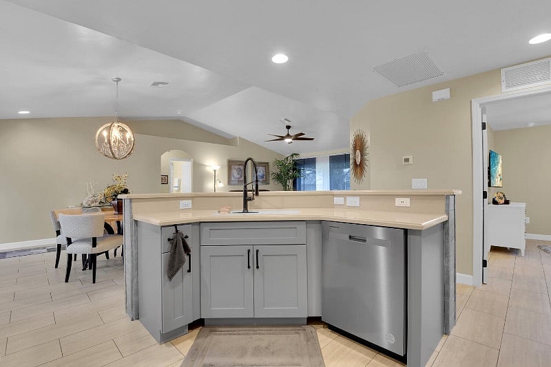Furnished Finder property 595842_1 photo 8