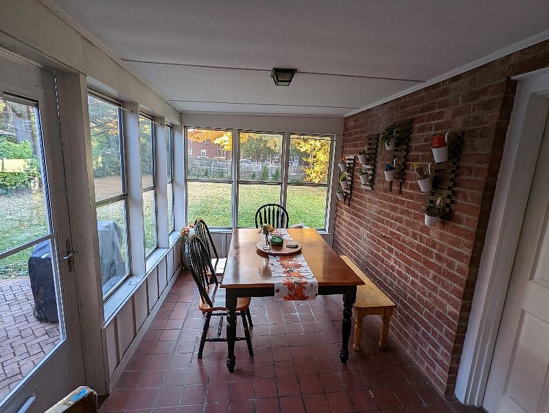 3 Season Room
