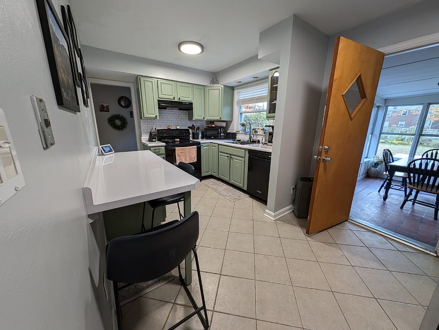 Furnished Finder property 595856_1 photo 12