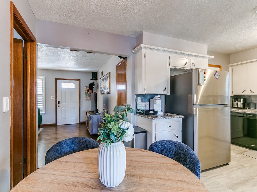 Furnished Finder property 595878_1 photo 3