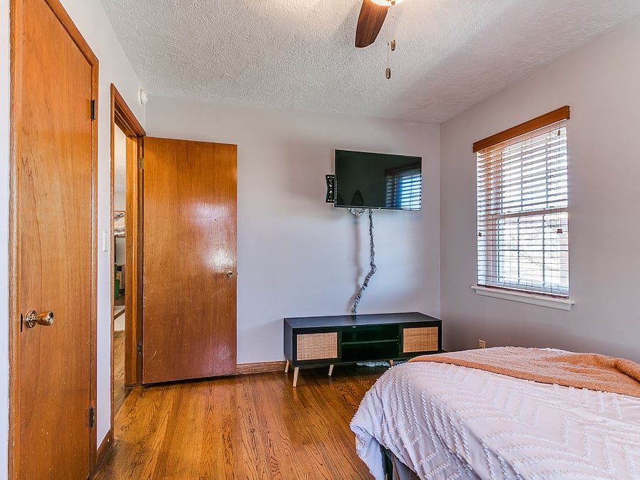 Furnished Finder property 595878_1 photo 17