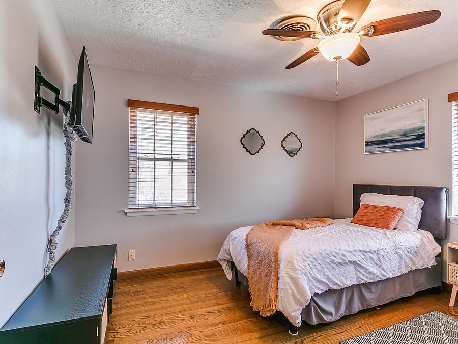 Furnished Finder property 595878_1 photo 23