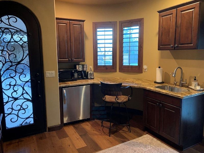Furnished Finder property 595896_1 photo 5