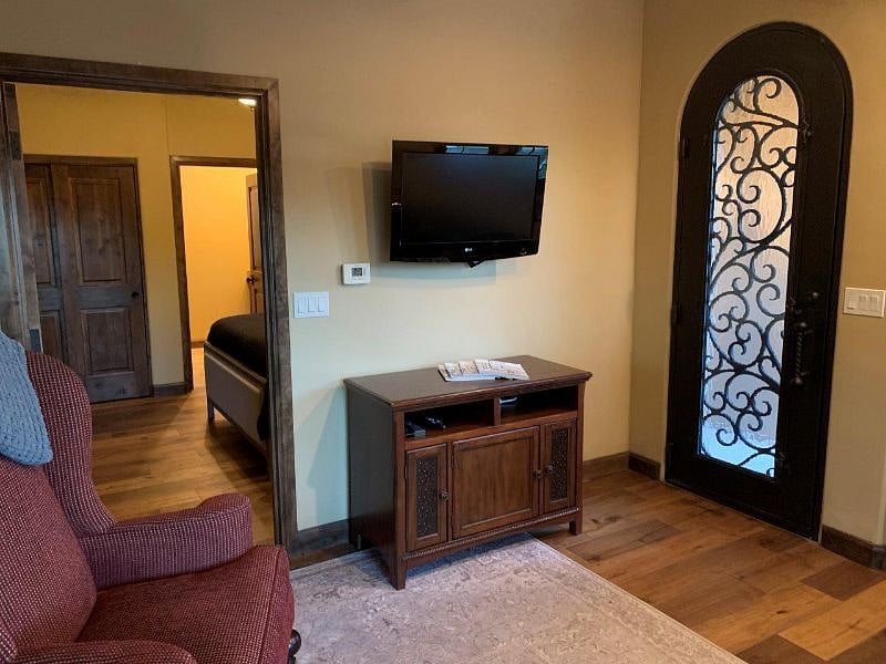 Furnished Finder property 595896_1 photo 7