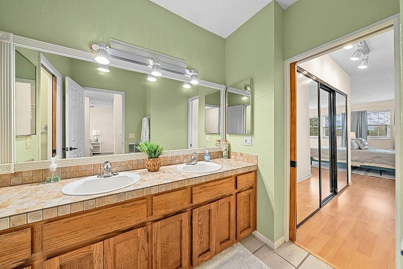 Furnished Finder property 595901_1 photo 9