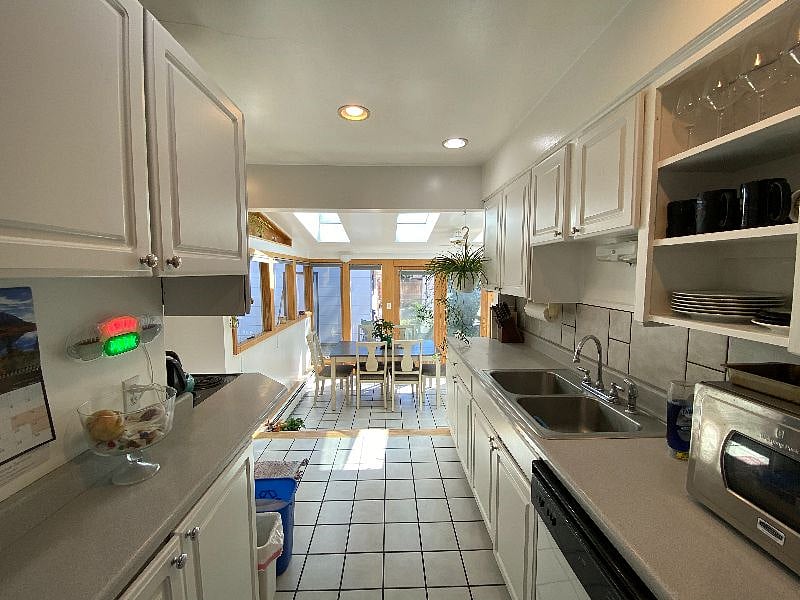 Furnished Finder property 595934_1 photo 5