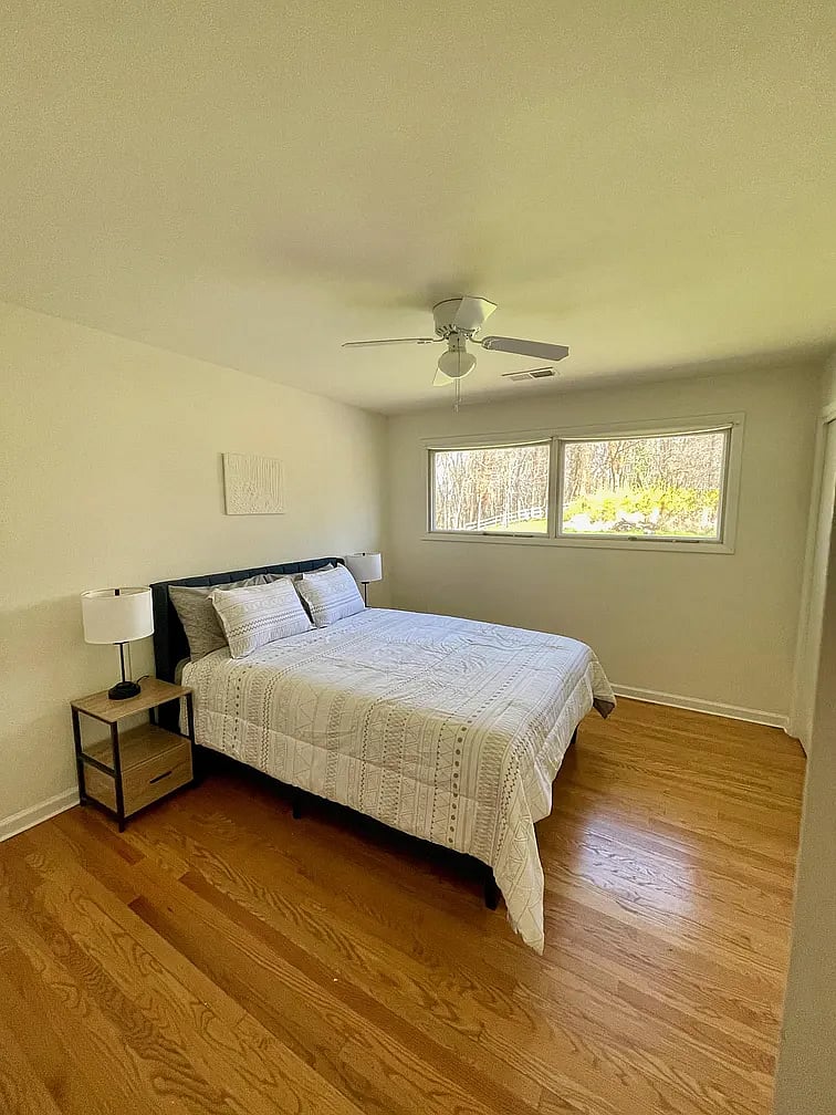 Furnished Finder property 596001_1 photo 16