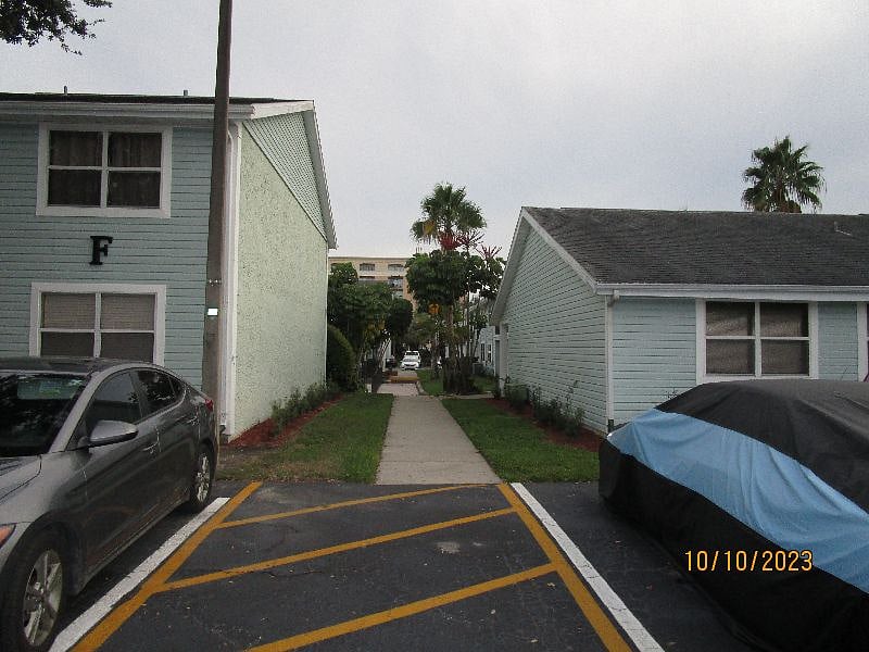 Community pool located between Building F and Building H