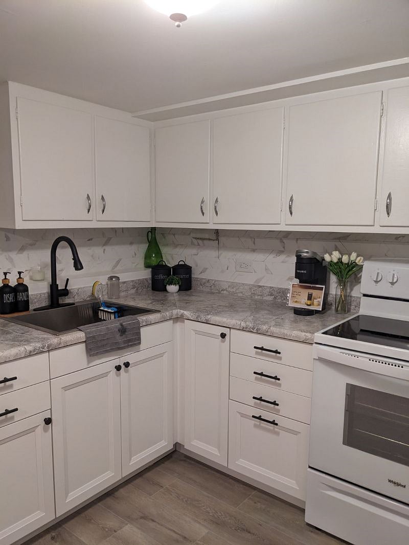 Furnished Finder property 596050_1 photo 12
