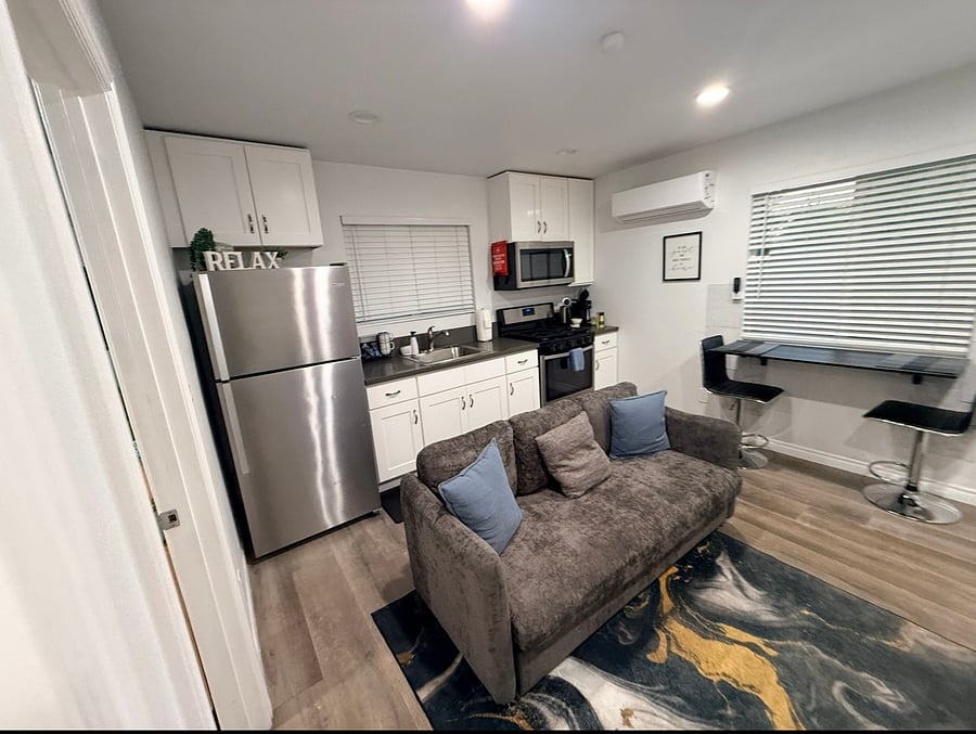 Furnished Finder property 596061_1 photo 21