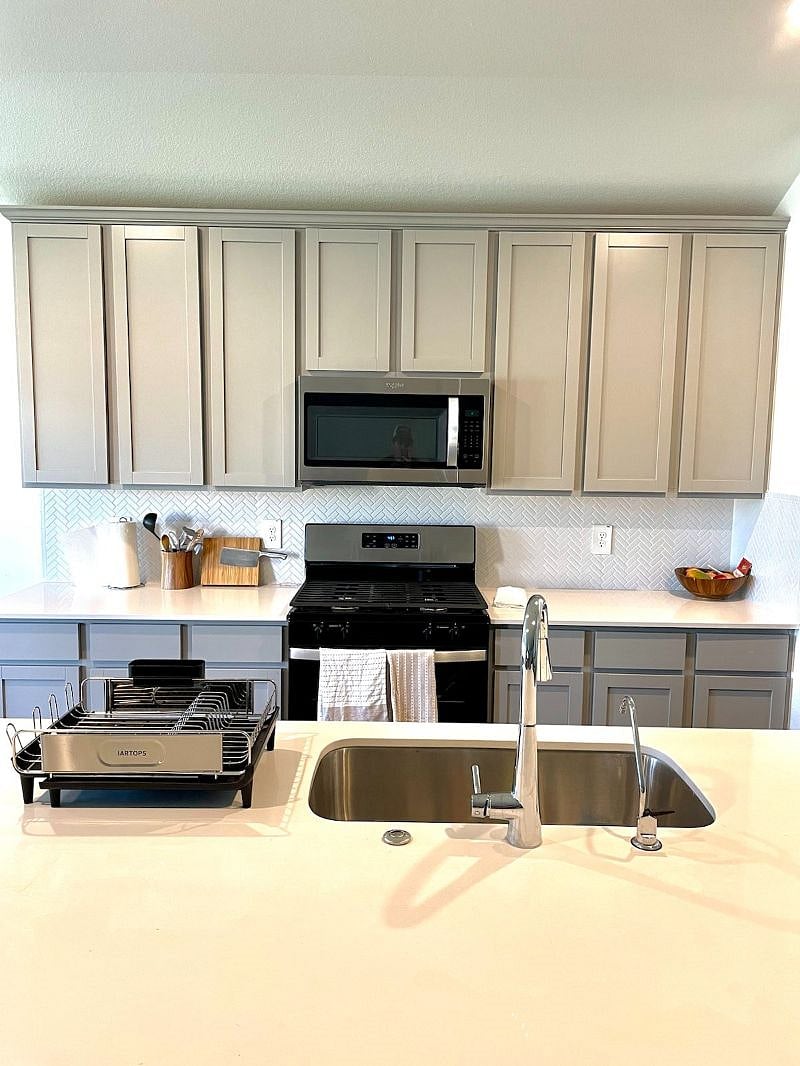Furnished Finder property 596095_1 photo 3
