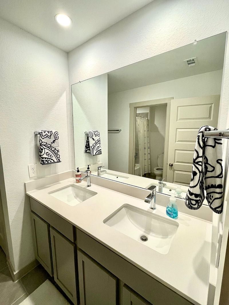 Furnished Finder property 596095_1 photo 4