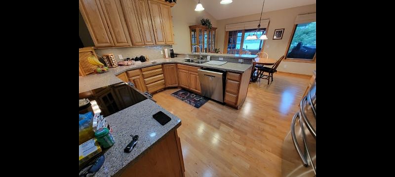 Furnished Finder property 596114_1 photo 4