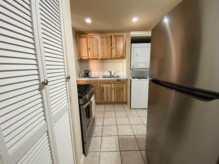 Furnished Finder property 596166_1 photo 3