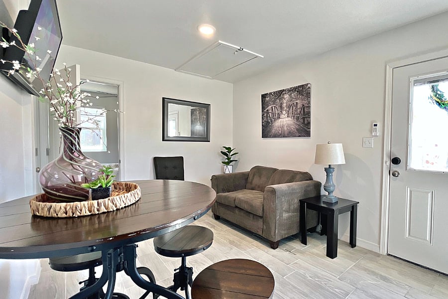 Furnished Finder property 596194_1 photo 4
