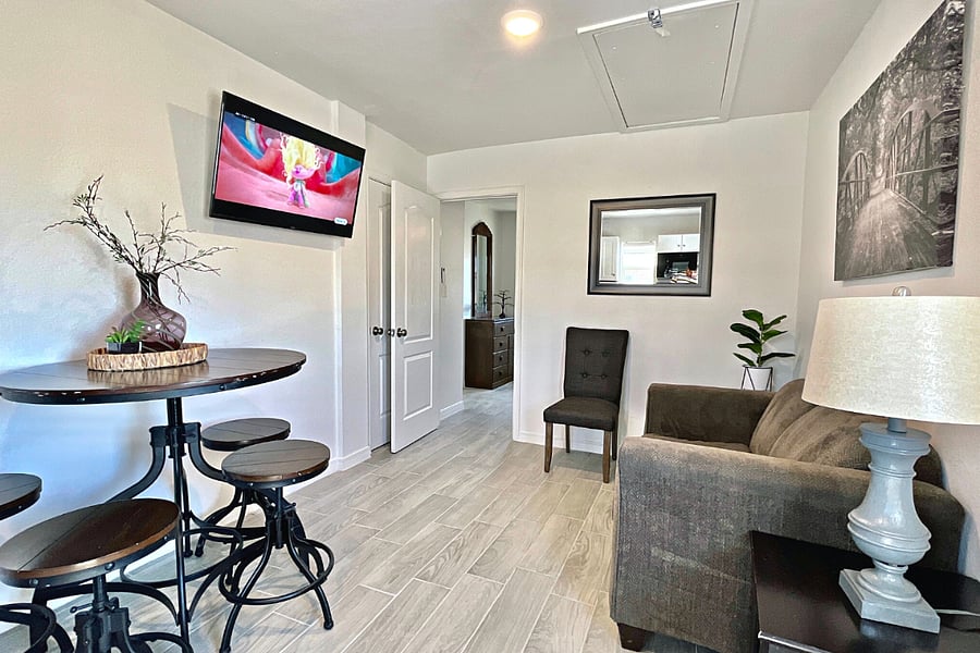 Furnished Finder property 596194_1 photo 3