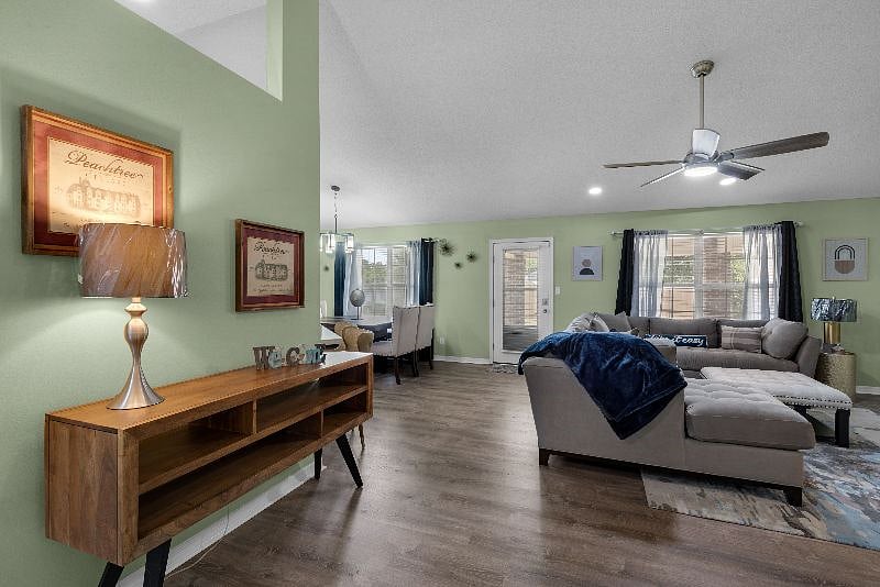 Furnished Finder property 596282_1 photo 6